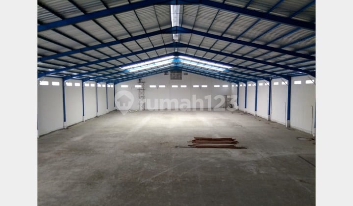 Gudang besar di cibolerang akses fuso