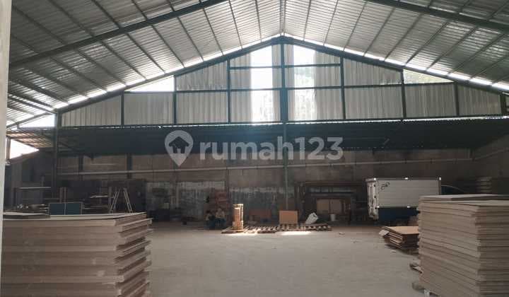 Gudang Siap Pakai Strategis di Lagadar Cimahi Selatan