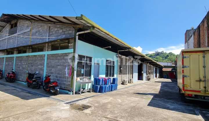 Gudang Strategis di Area Industri Kutawaringin Nanjung