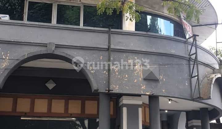 Ruko Strategis Siap Pakai di Gatot Subroto