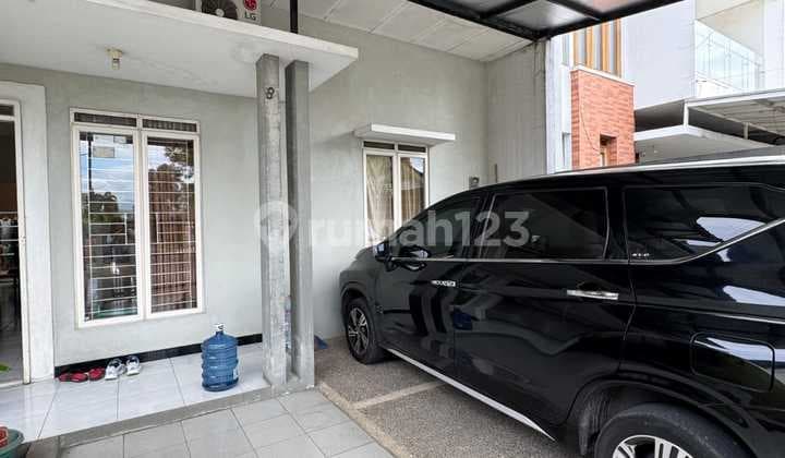 Rumah Minimalis Nyaman di Taman Holis Indah 2