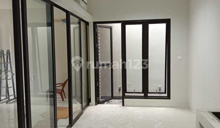 Rumah Siap Huni Terenovasi di Cluster Flora Summarecon Bandung