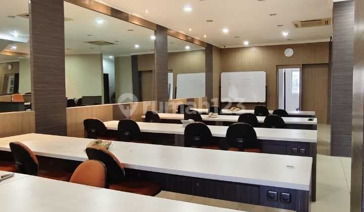 Ruang Usaha 4 Lantai Strategis di Mainroad Burangrang Bandung