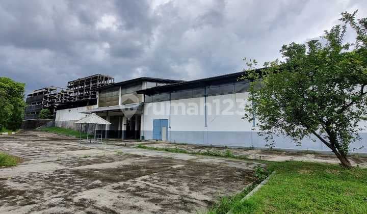 Pabrik Gula Non Aktif di Jalan Raya Singaparna Tasikmalaya