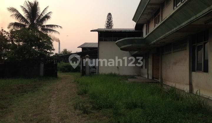Gudang Besar Area Luas Strategis di Batujajar
