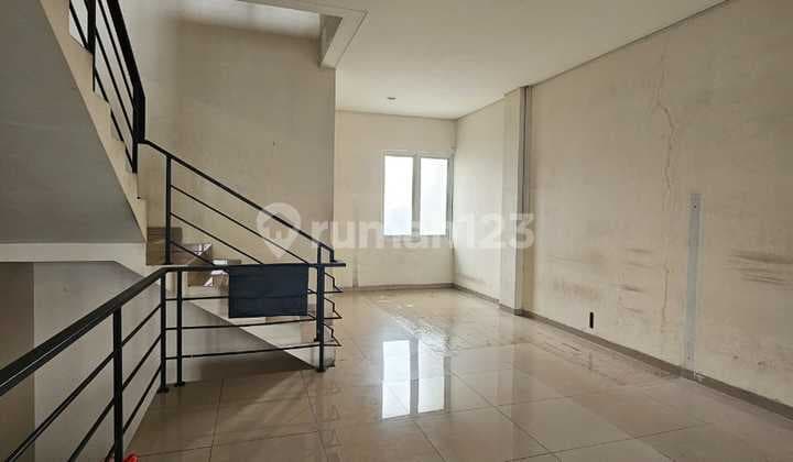 Ruko 3 Lantai Super Strategis Siap Pakai di Batununggal Bandung