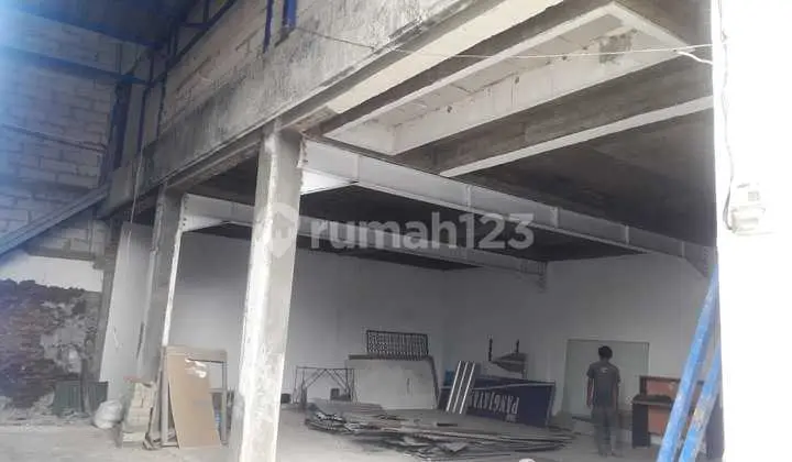 Gudang Toko Strategis di Mainroad Gadobangkong Cimareme