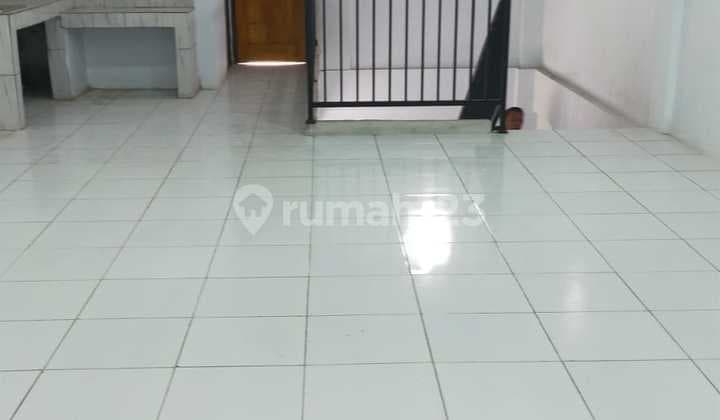 Ruko 2 Lantai Strategis Siap Pakai di Sayap Holis Bandung