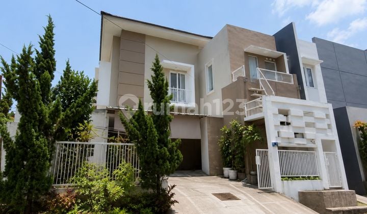 Cheap 2-Story Corner House in Bumi Adipura Complex Bandung