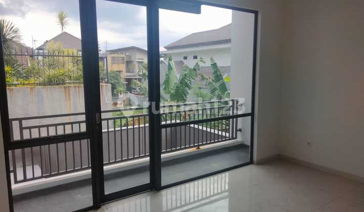 Rumah Bangunan Baru 2 Lantai Batununggal Bandung