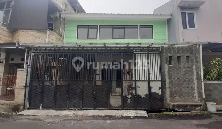 Ready-to-Occupy House in Antapani Complex