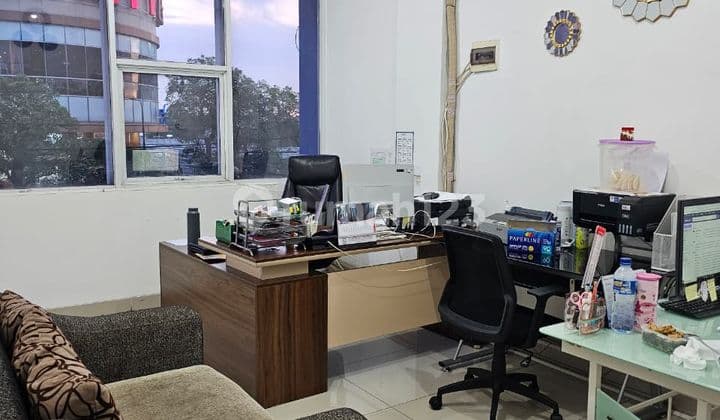 DISEWA RUKO PINGGIR JALAN RAYA DEKAT LOTTE MART JAKARTA BARAT