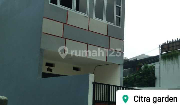 DIJUAL RUMAH BARU 3 LANTAI DI KP BALI DEKAT CITRA 1