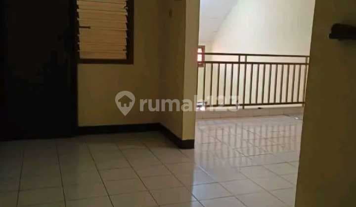 Dijual Rumah Harga Dibawah NJOP Semi Furnish di Citra Garden 5