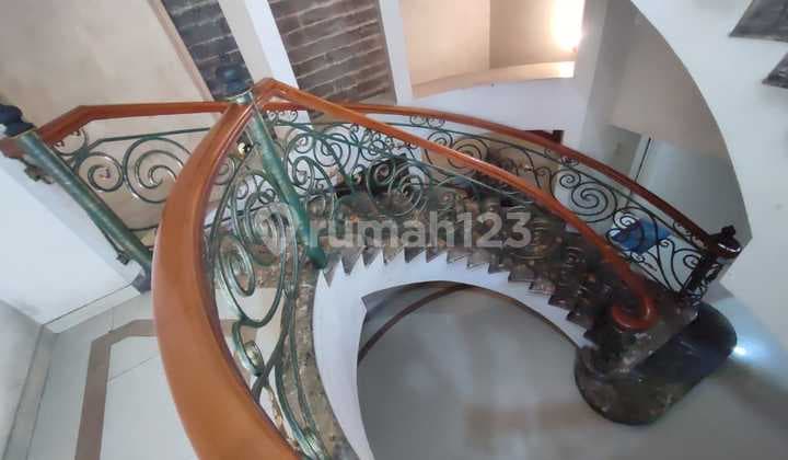 Disewakan Murah turun harga Rumah Taman surya cengkareng jakbar