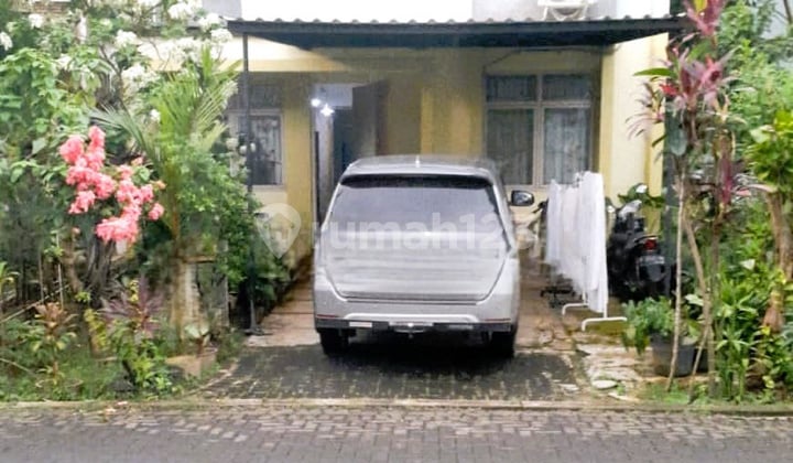 Rumah 2 Lantaidisewakan di Foresta BSD City