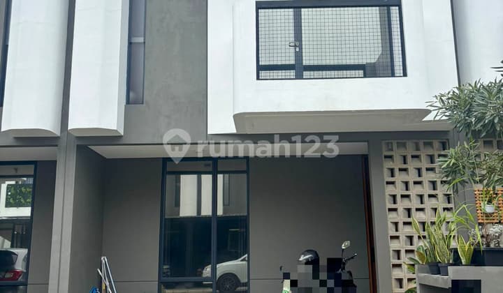 3-Story House for Rent in BSD City Location