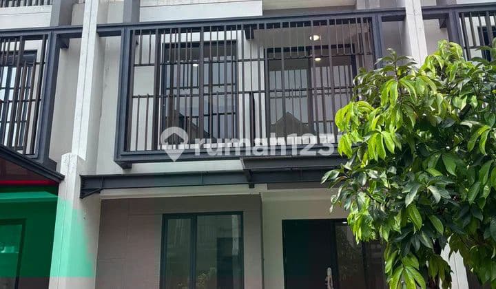 Rumah 2 Lantai di Sewakan Cluster Leonora Gading Serpong