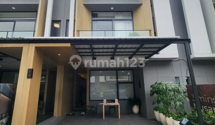 Luxurious 2-Story House Near Mall in BSD City