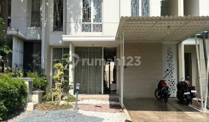 Dijual Rumah Full Furnish Raya Pakuwon Indah Villa Bukit Regency