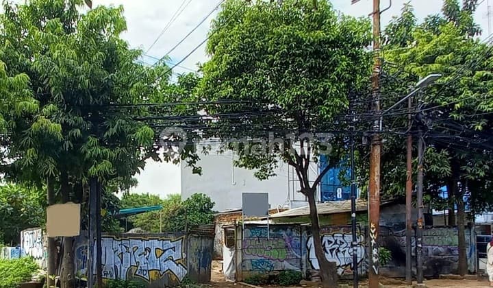 Kavling Besar di Jl Veteran Jakarta Selatan