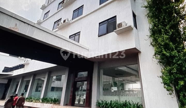 HOTEL AMAVA SEVEN Senen Dilelang