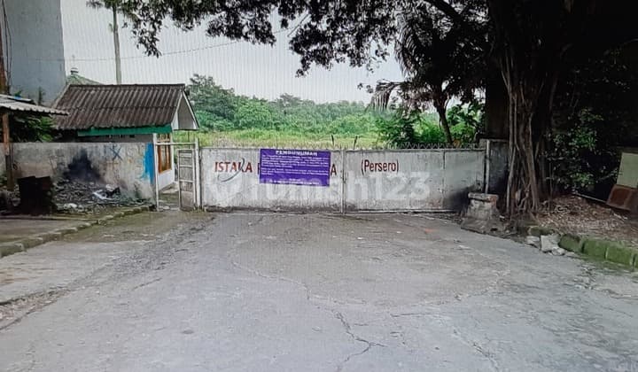 Tanah kosong satu hamparan Bekasi