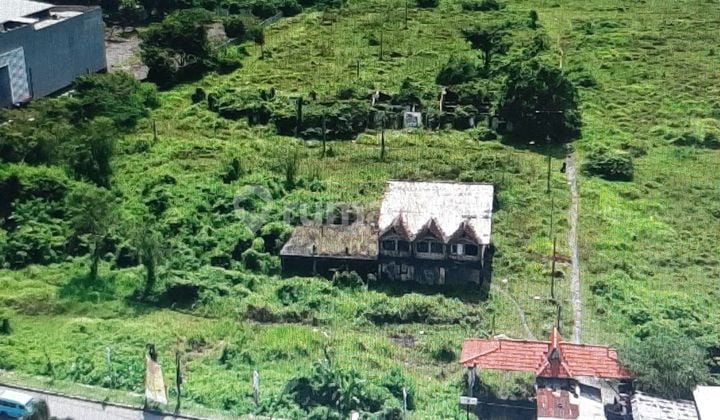 Empty land by the side of the highway