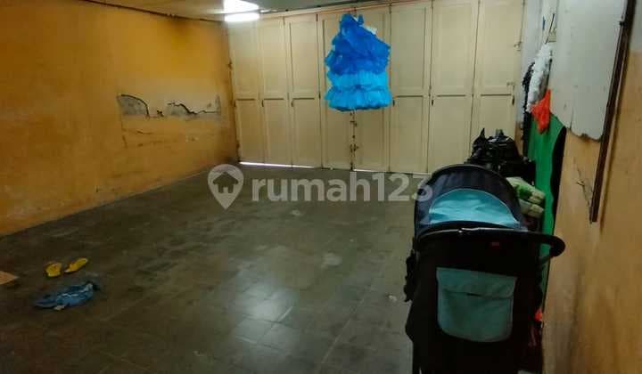 Ruko Lokasi Strategis Berada di Pusat Kota Bandung di Cibadak