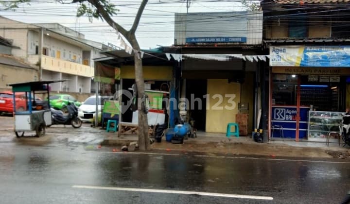 Shop House in a Busy Location at Leuwi Gajah, Cimahi