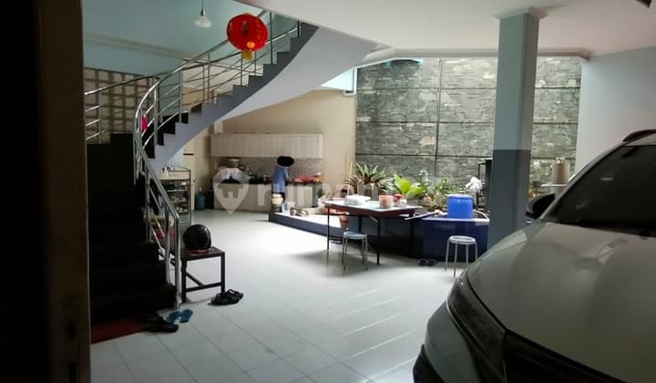 Ruko Strategis Cocok Untuk Bisnis Home Industry di Sudirman