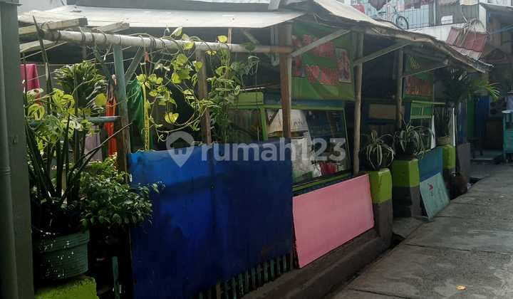 Rumah Cocok Untuk Kost Lokasi Dekat Ke Mall di Sumber Sari