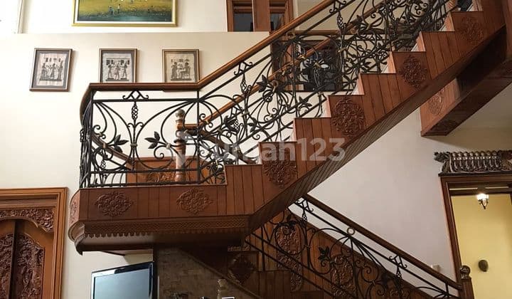 Rumah Mewah Hunian Nyaman di Kawaluyaan Indah, Soekarno Hatta