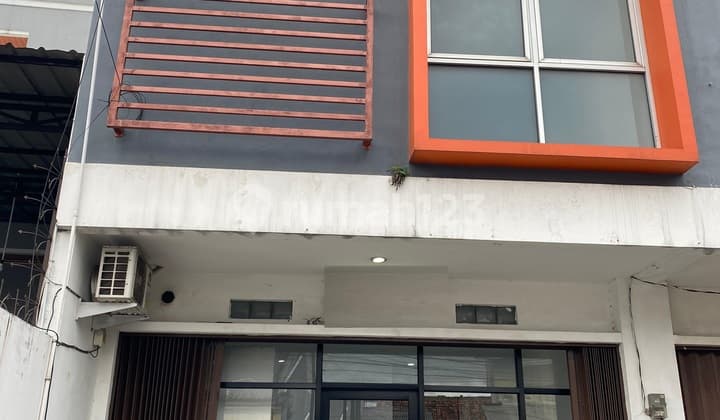 Ruko Strategis Ada Lahan Parkir di Cemara Regency Jalan Tengah