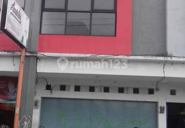 Ruko Kawasan Cukup Ramai Dekat Komplek di Kopo Lestari, Manglid bisa Disewakan