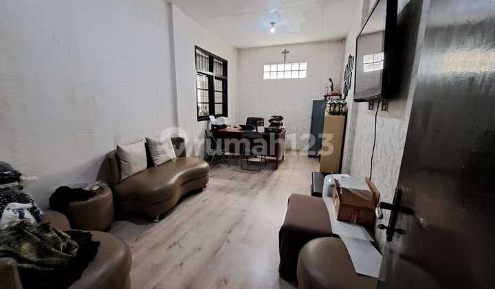 4 BR House in Taman Kopo Indah - Move-In Ready