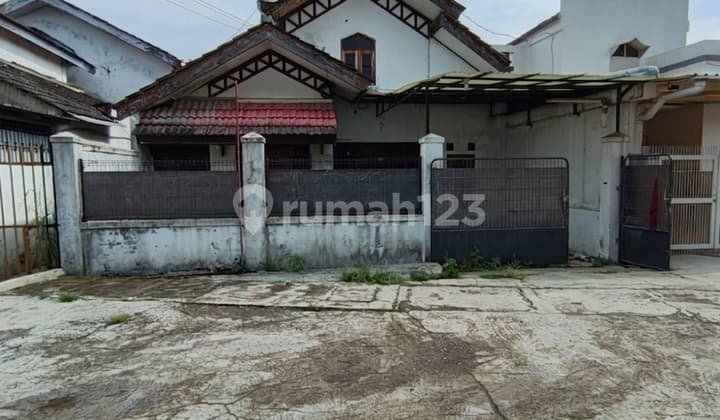 Terbatas! Rumah di Taman Cibaduyut Indah - Hunian Nyaman Sekaligus Tempat Usaha
