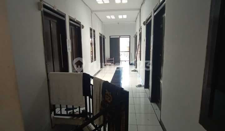 Kost Dekat Sma Bpk Dan Toko Kecantikan di Mahmud