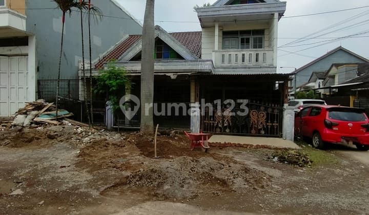 Rumah Nyaman dan Asri di Taman Rahayu 1