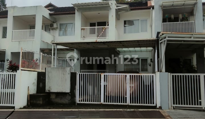Rumah Kawasan Sejuk dan Ada Kolam Ikan di Ligar Raya, Cibeunying