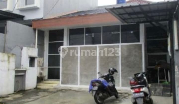 Rumah di Jl gading mas timur pegangsaan dua kelapa gading.