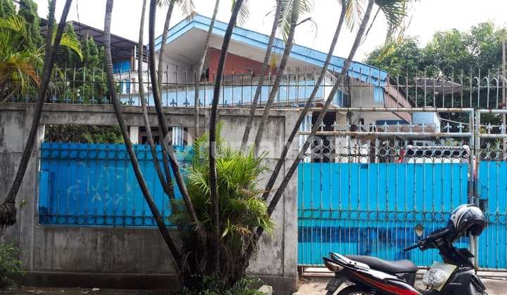 Rumah Komplek Labrata. Taman Meruya Ilir Jl Kemuning Meruya Utara
