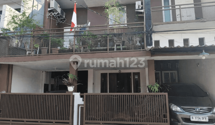 Rumah Keren Baru Renovasi Dekat Mall Ggp di Galaxy