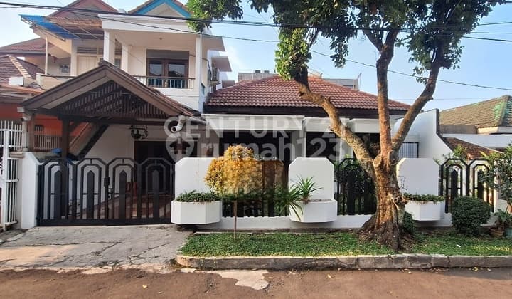 Rumah Strategis Dekat Kampus di Bogor Baru Tegallega Bogor