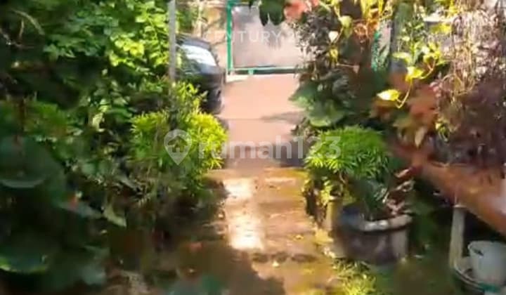 Rumah Strategis Area Kuliner di Jl Pangrango Taman Kencana Bogor