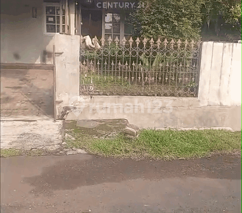 Strategic House Near Toll Road in Baranangsiang Indah Bogor