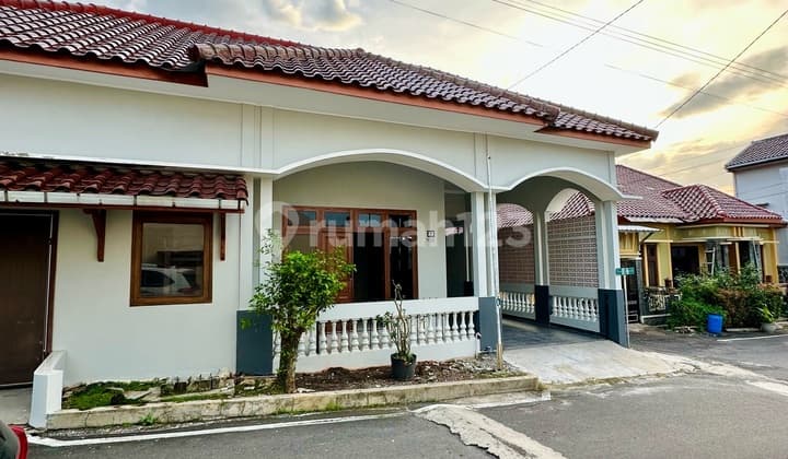 Rumah Murah Bebas Banjir di Srondol Semarang