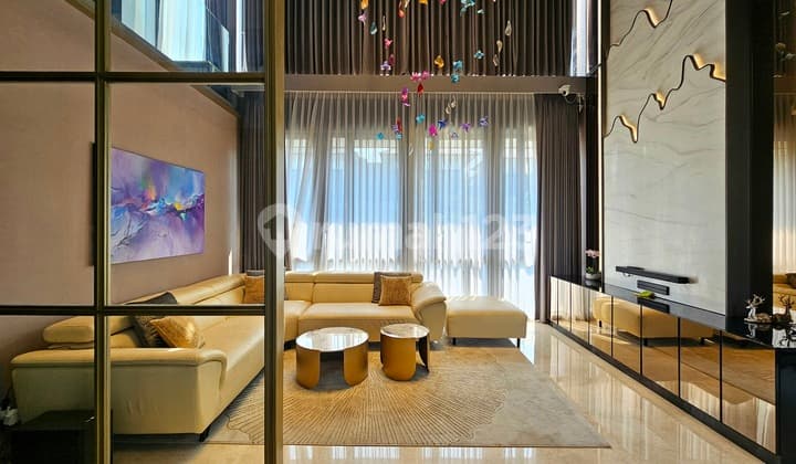 Lakewood Navapark Bsd City Type 12, 3 Lantai, Private Pool