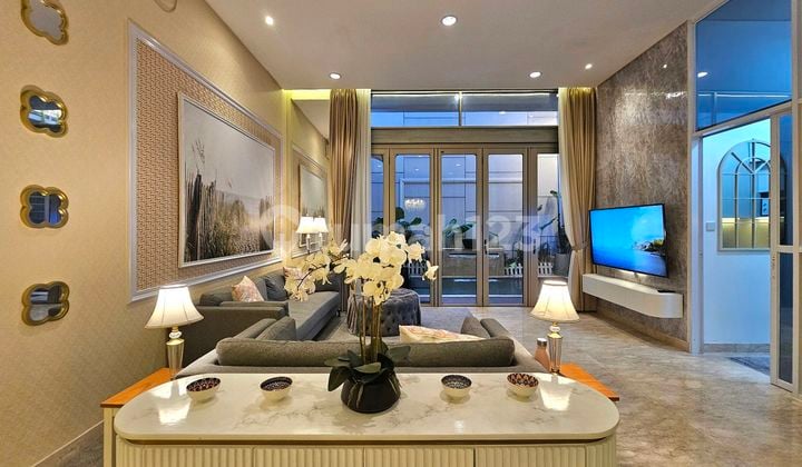 Rumah Mewah Full Furnish Private Pool Di Golf Island Pik
