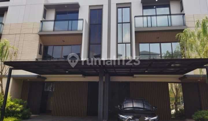 Rumah Cantik Siap Huni di Kawasan Elite, The Zora Bsd City